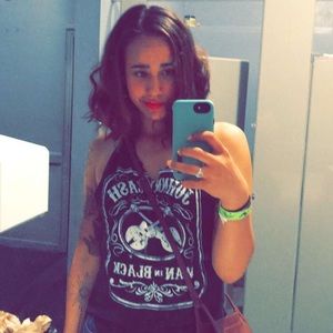 Meet your Posher, Arielle